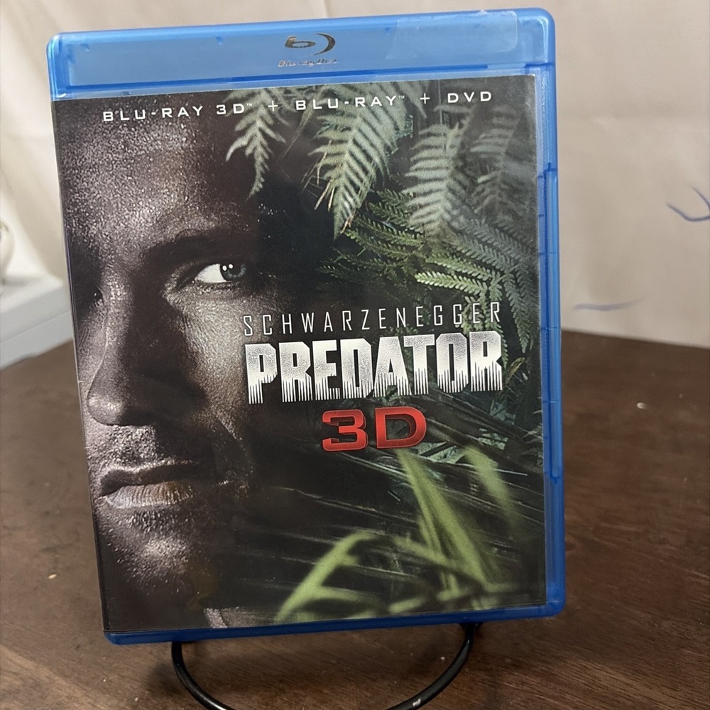 Predator (Blu-ray 3D + Blu-ray + DVD 2-Disc Set)